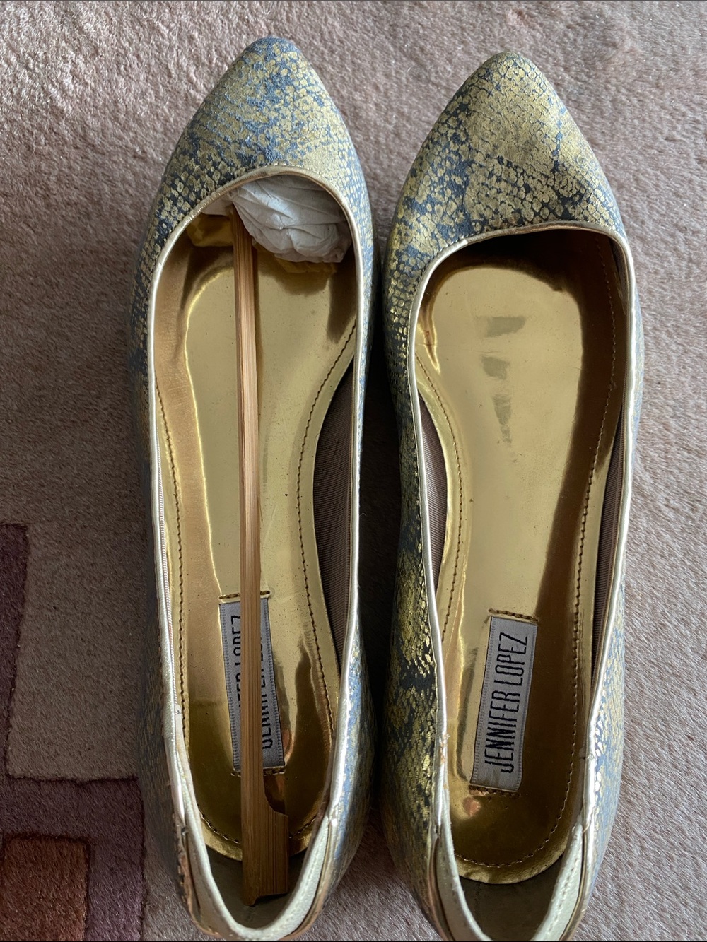 Jennifer Lopez Metallic Gold Snakeskin-Pattern Pointed Toe Flats 8 1/2 M